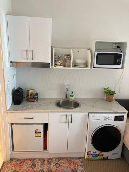Newly Renovated Studio سيدني المظهر الخارجي الصورة